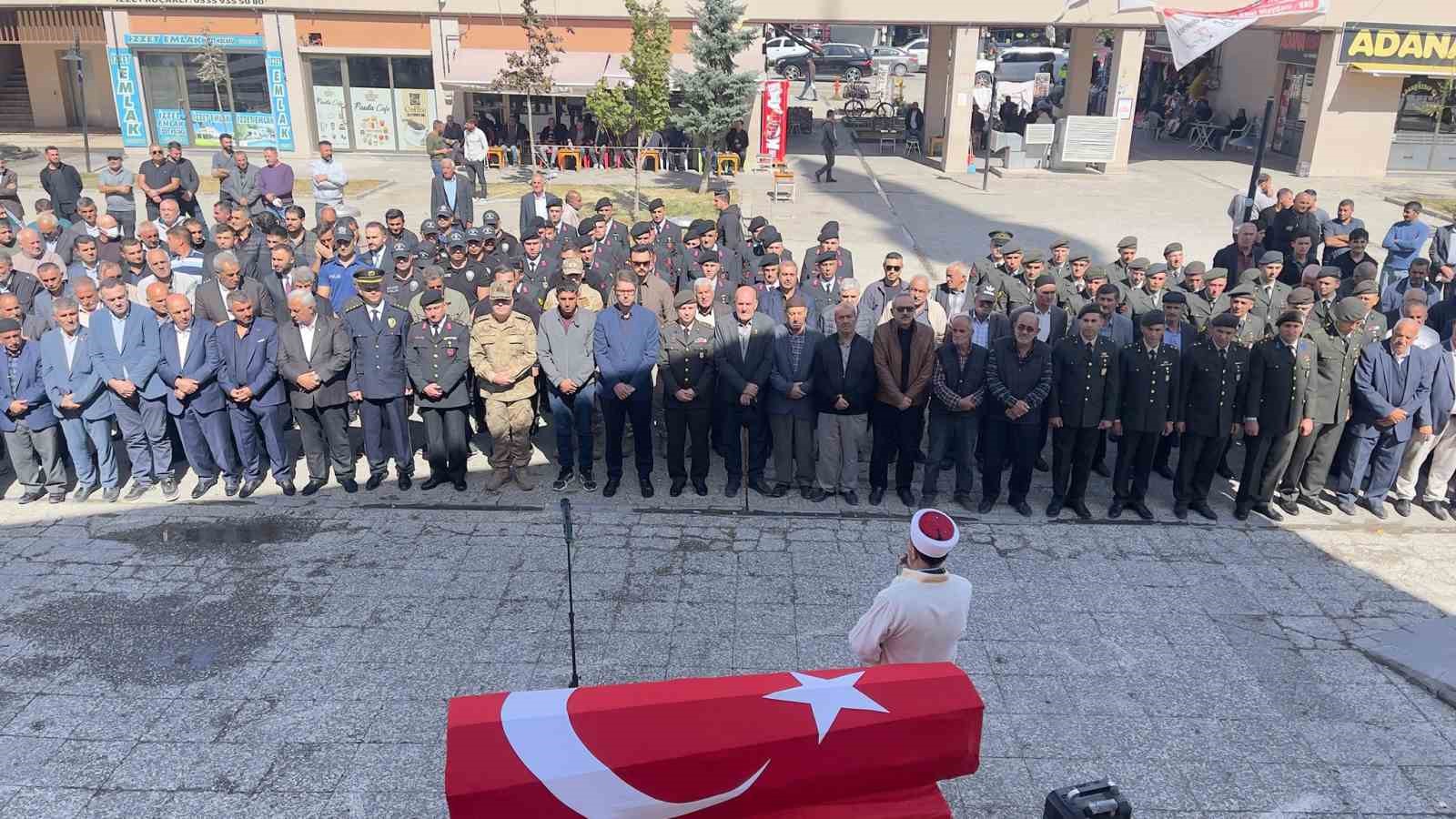 Van’da Kıbrıs gazisi son yolculuğuna uğurlandı