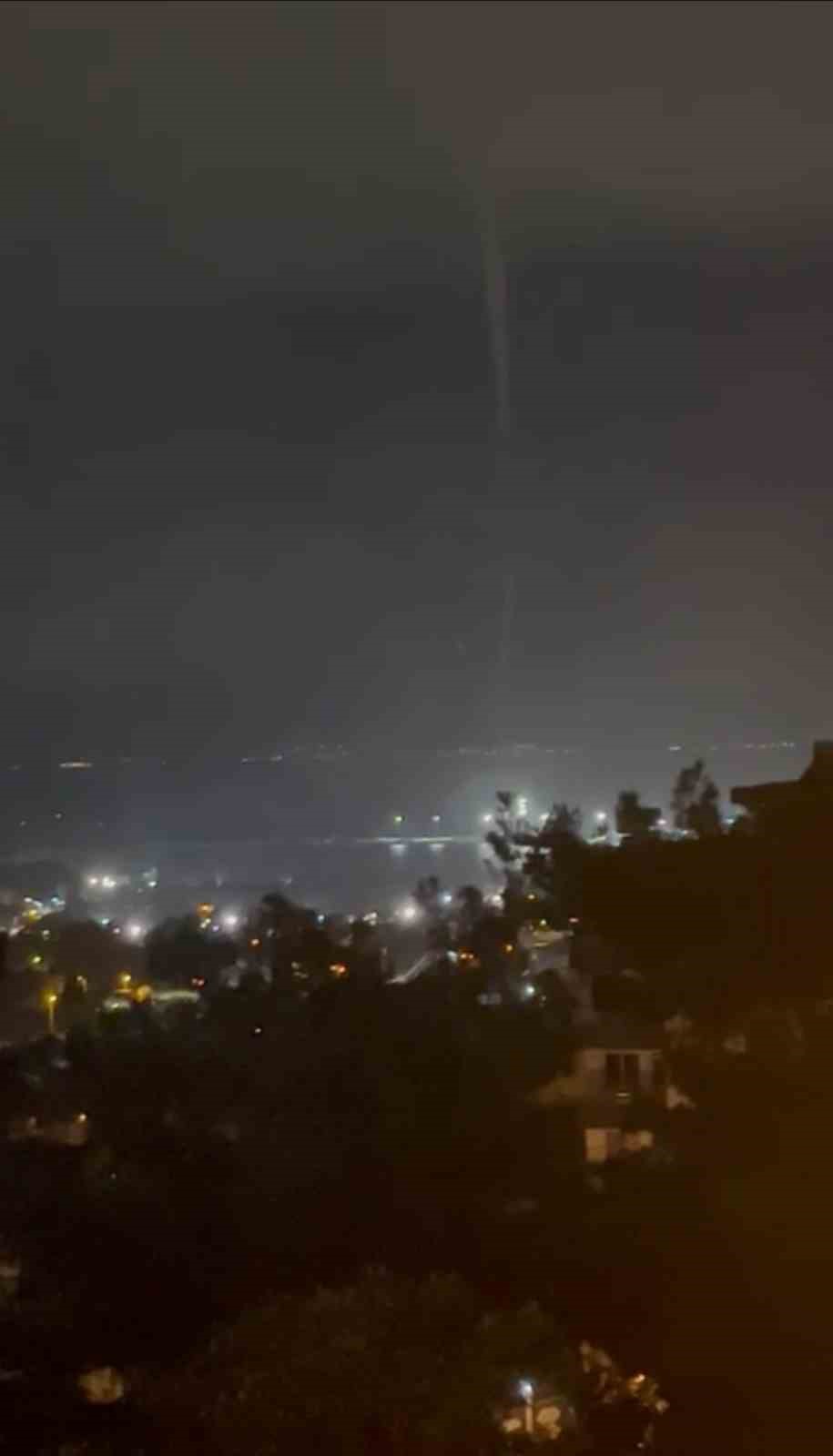 Hatay’da denizde çıkan hortum kameraya yansıdı