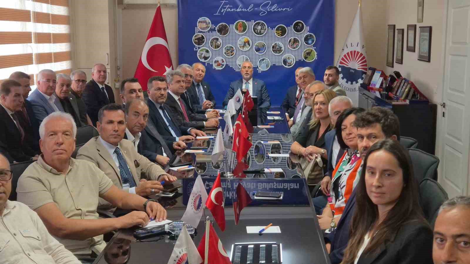 Silivri’de Türkiye Yüzyılı Buluşması: Bakan Işıkhan’dan üçlü ziyaret