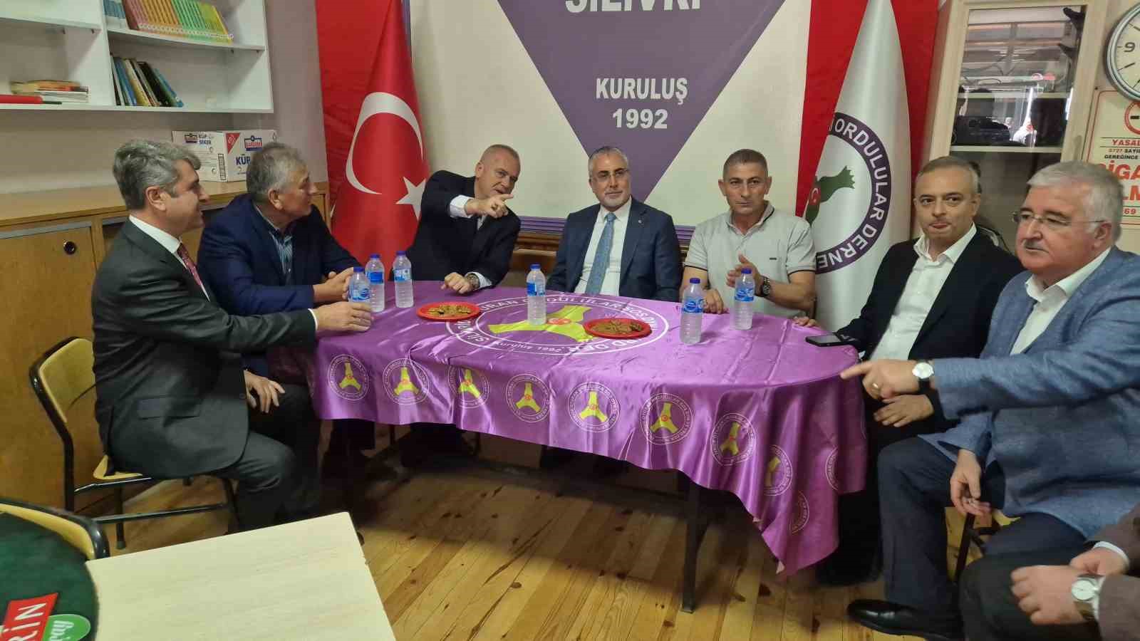 Silivri’de Türkiye Yüzyılı Buluşması: Bakan Işıkhan’dan üçlü ziyaret