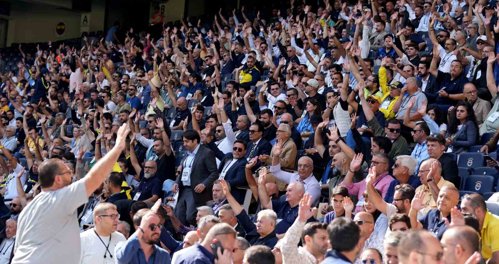 Sadettin Saran’a yoğun ilgi