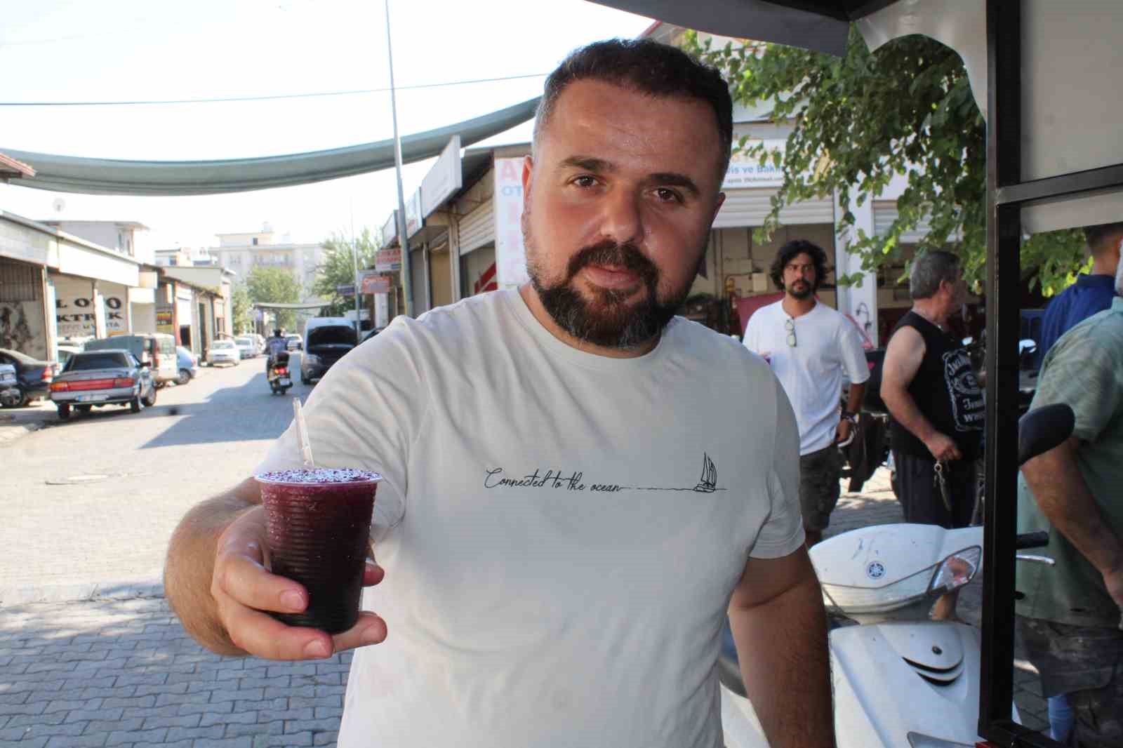 Aydın’da 15 yıldır sanayi esnafını serinletiyor