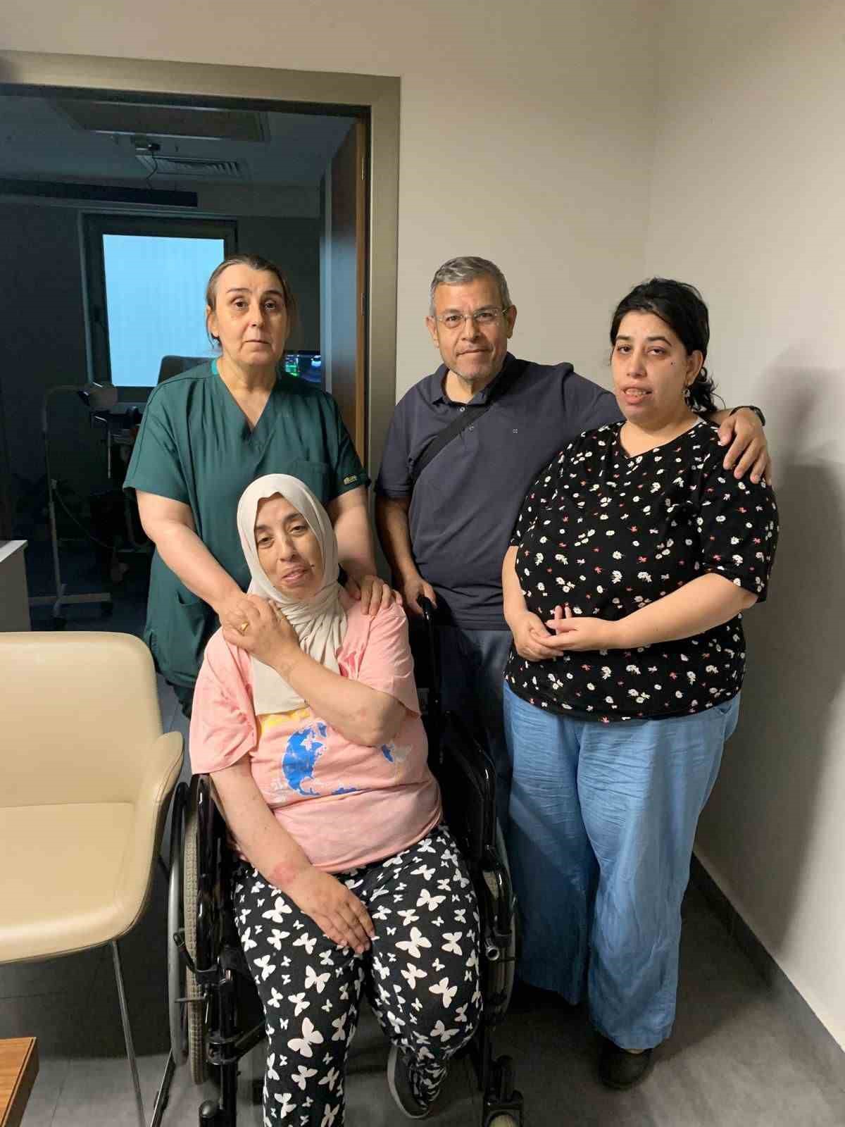 Operasyona alınan hastanın karnından ’dev tümör’ çıktı