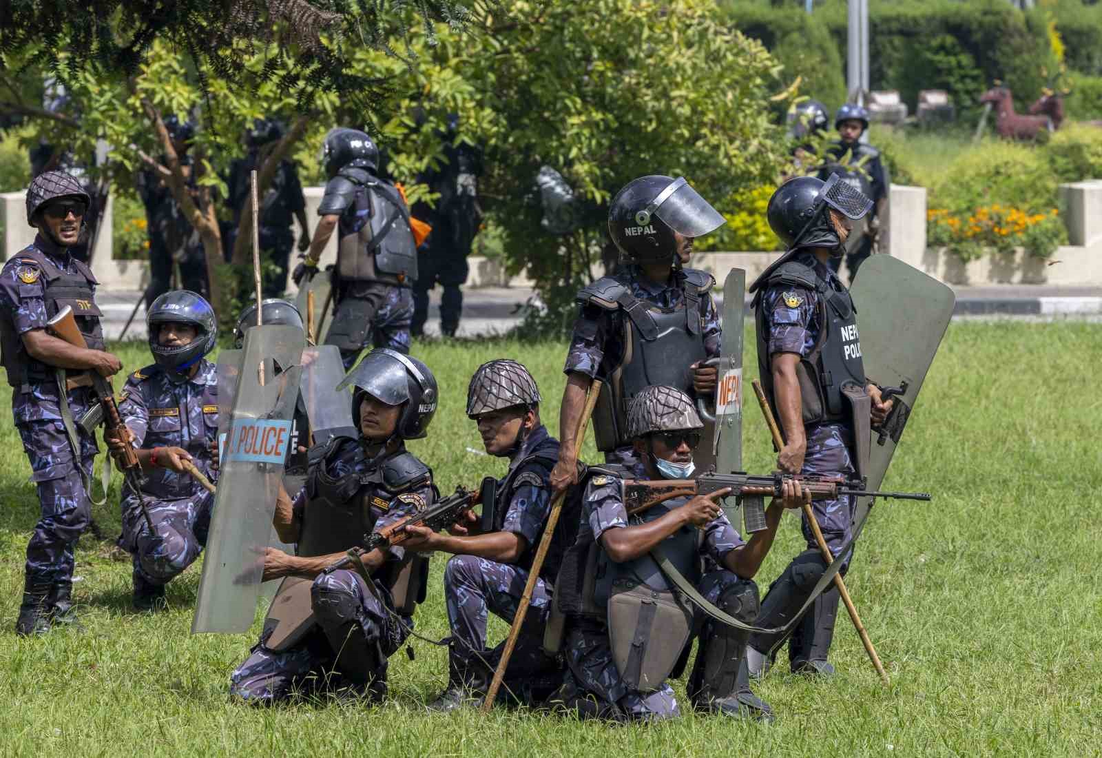 Nepal’de sosyal medya yasağı protestolarında ölü sayısı 19’a yükseldi