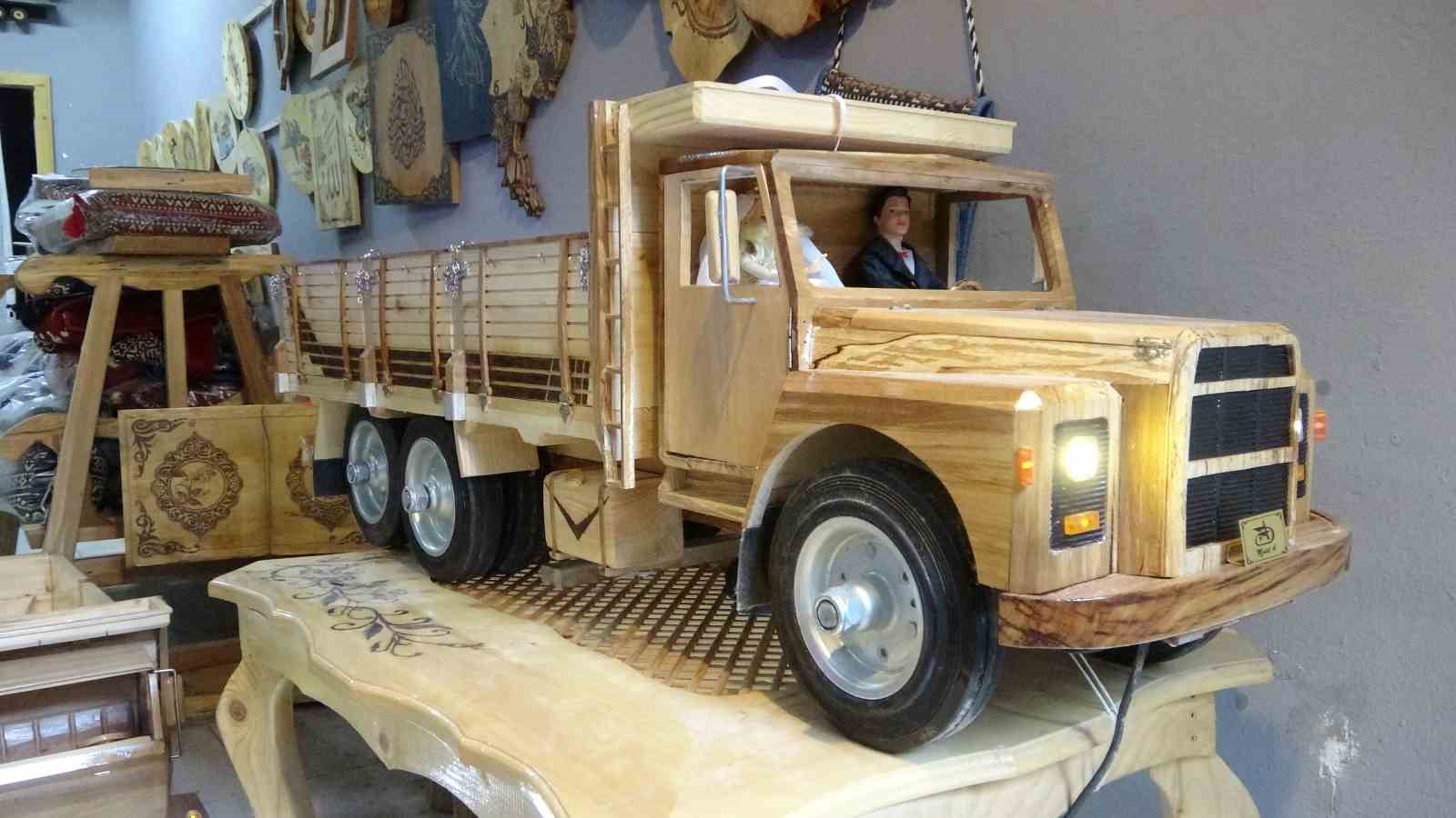 Çocukluk sevdası emeklilikte mesleğe dönüştü