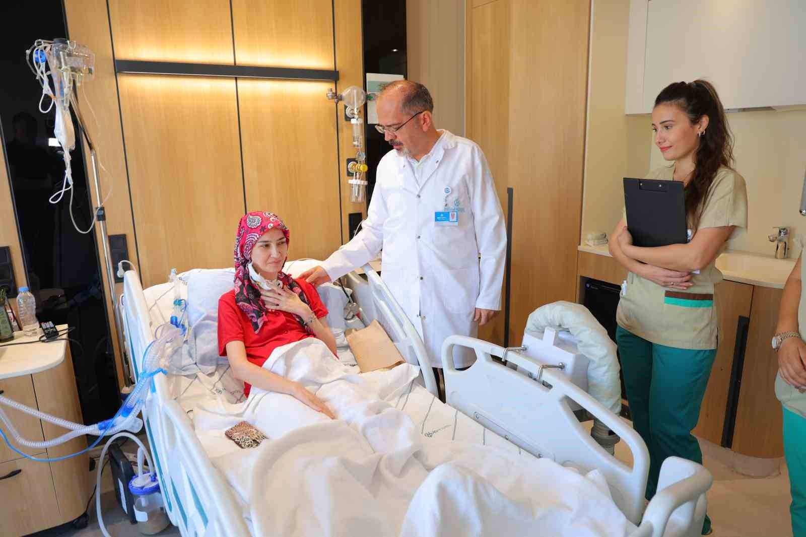 Dünyada 4 vakadan biri olan Myastenia Gravis hastası Türkiye’de tedavi edildi