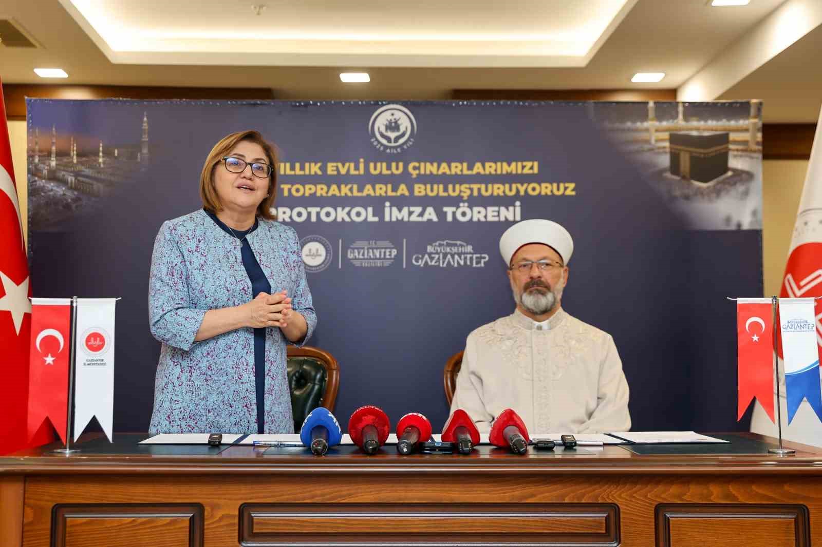 15 bin başvurunun yapıldığı Umre ziyareti projesinin ilk talihlileri belli oldu