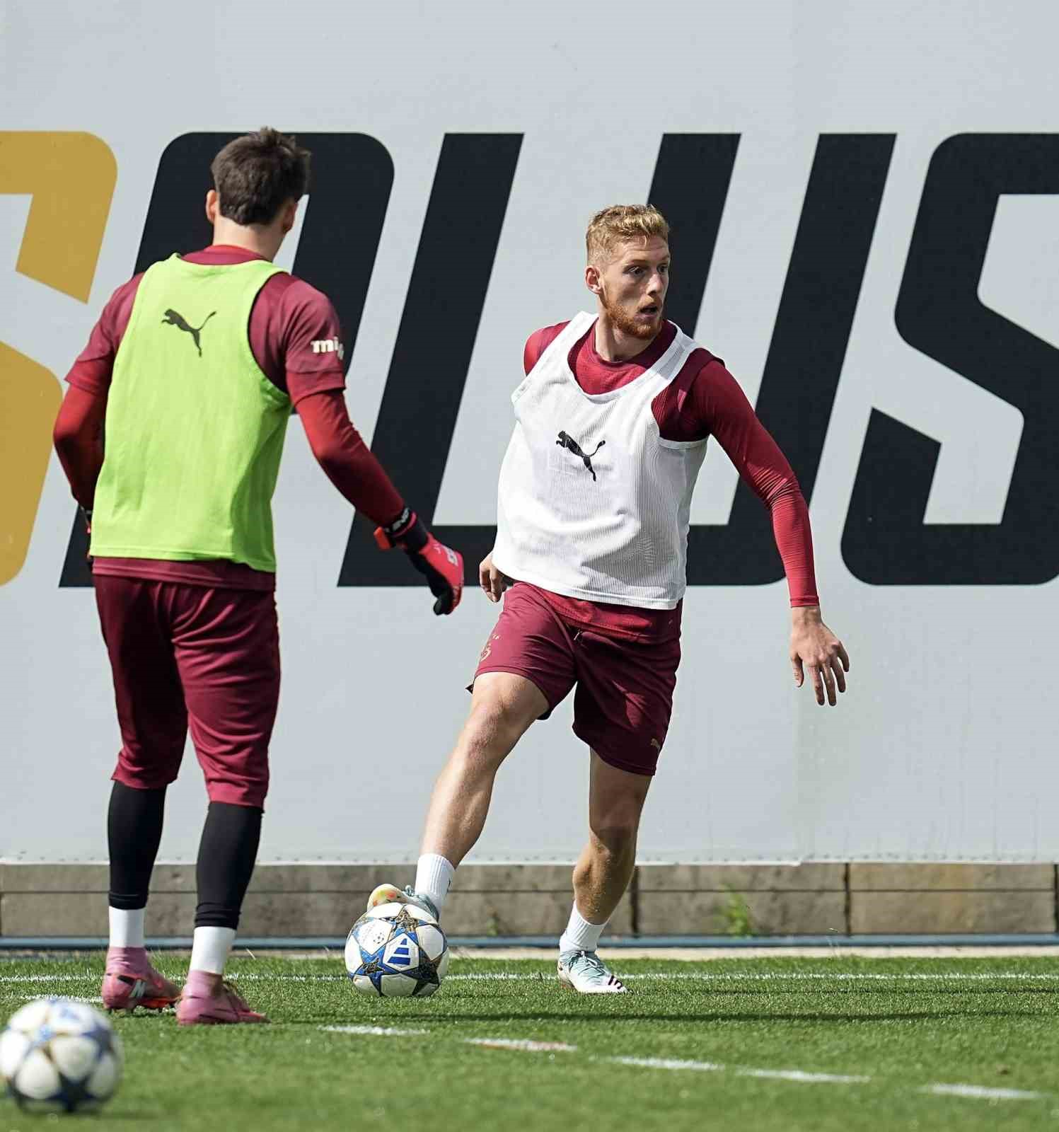 Galatasaray, Liverpool maçı hazırlıklarına başladı