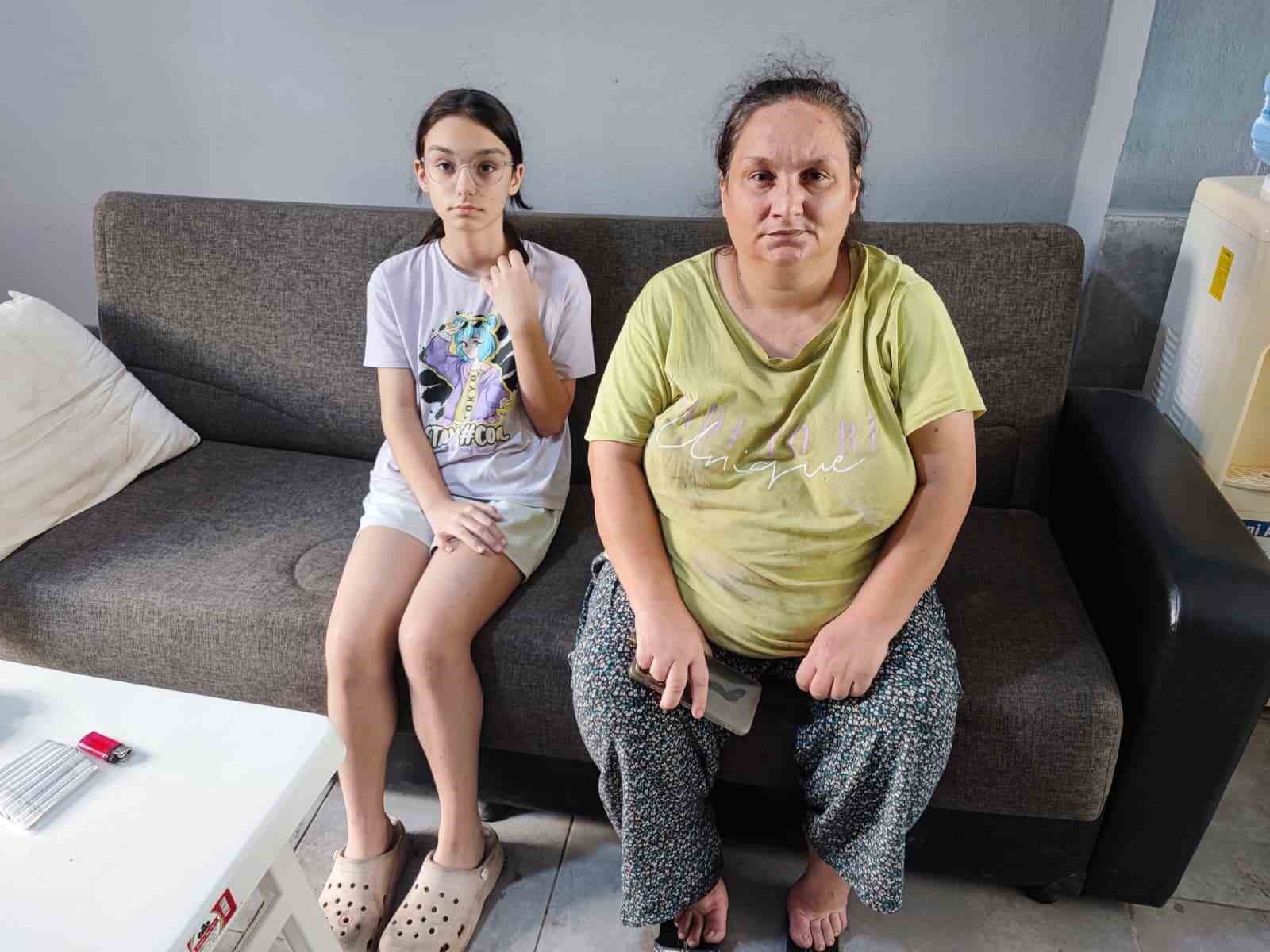 Evi yanan anne-kız oto yıkamacıda yaşamaya başladı