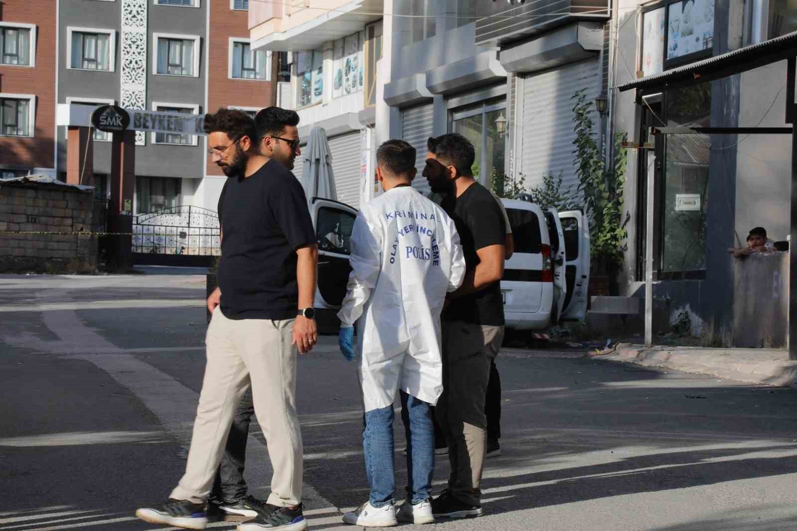 Erciş’te iki kardeşe silahlı saldırı: 1 ölü, 1 yaralı