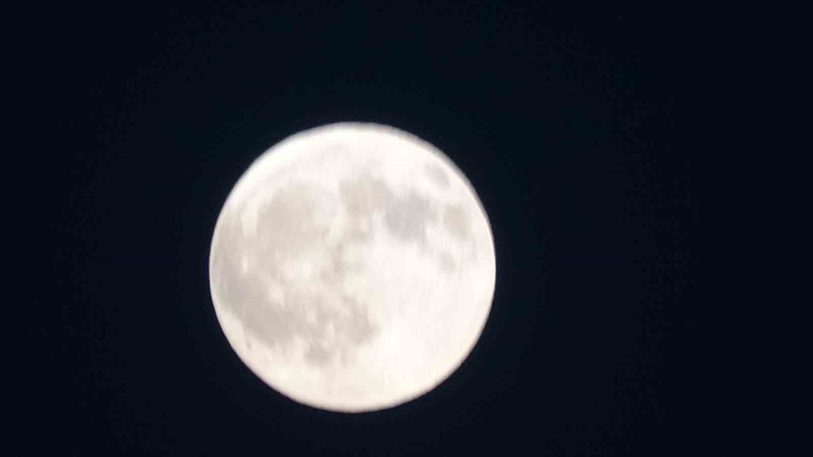 Van’da gün batımı ve ayın doğuşu mest etti