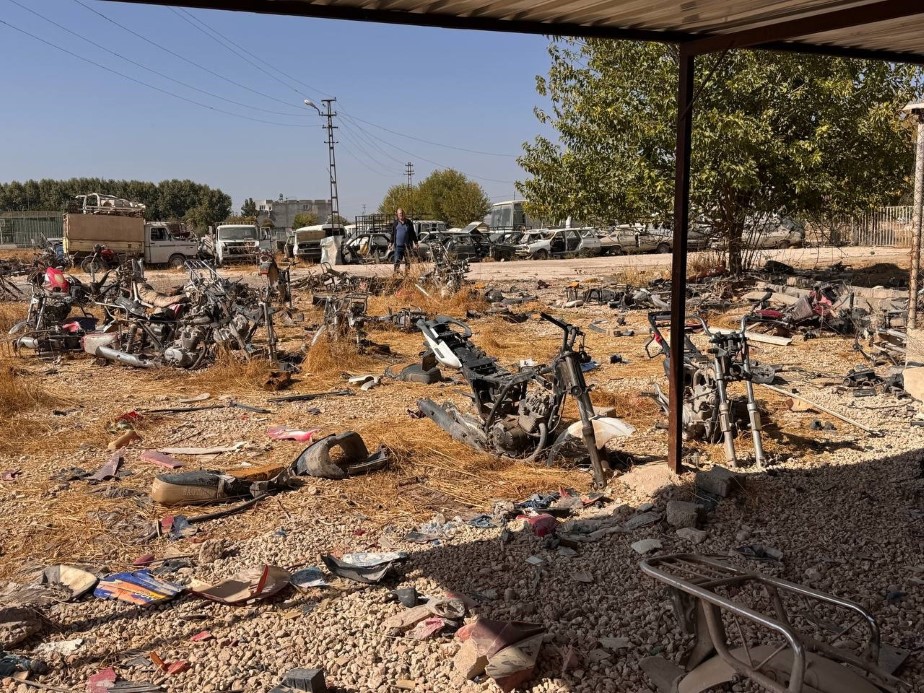 Terk edilen yediemin parkındaki araçlar yağmalandı