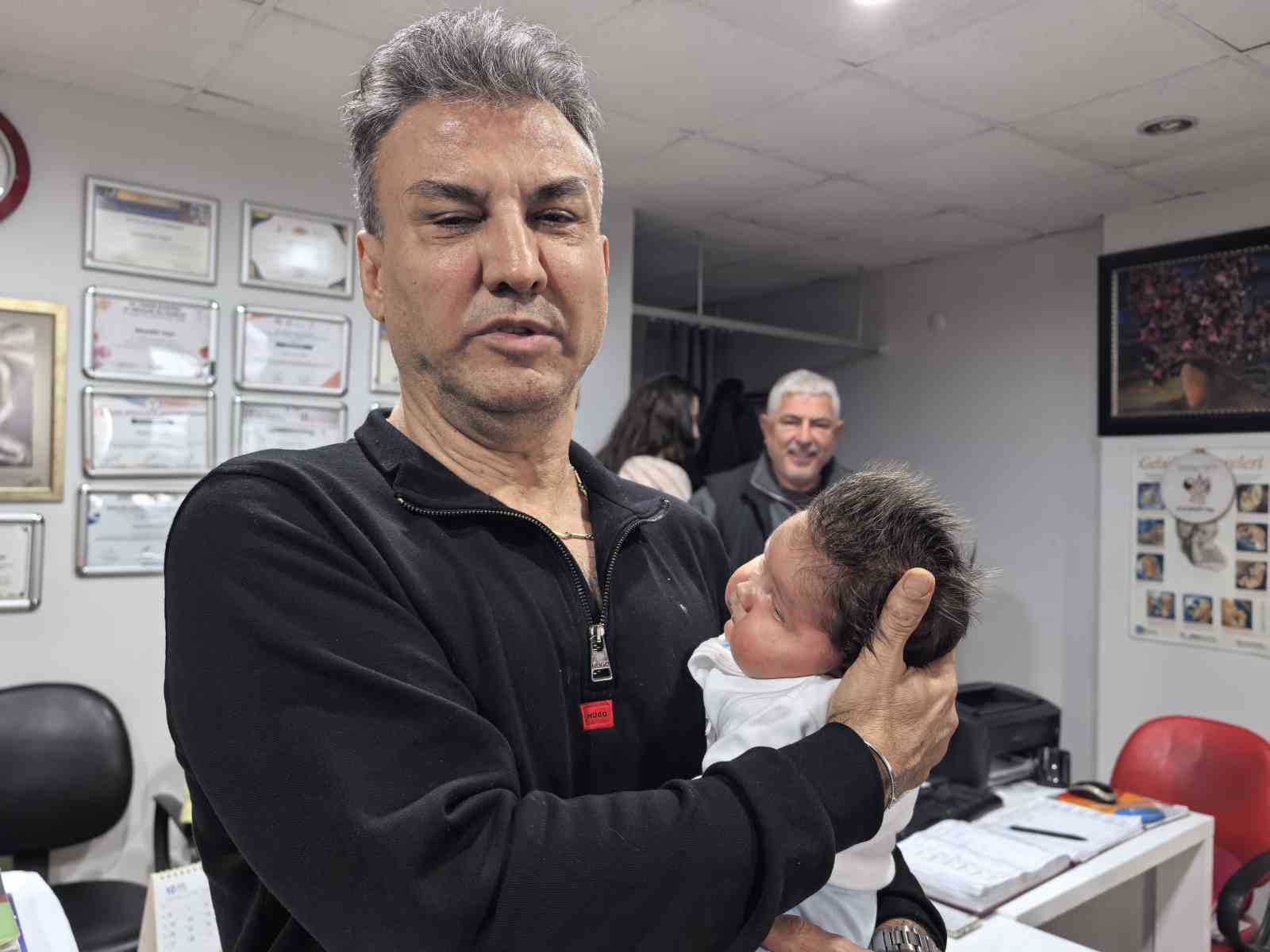 6 kilo 150 gram bebek dünyaya geldi