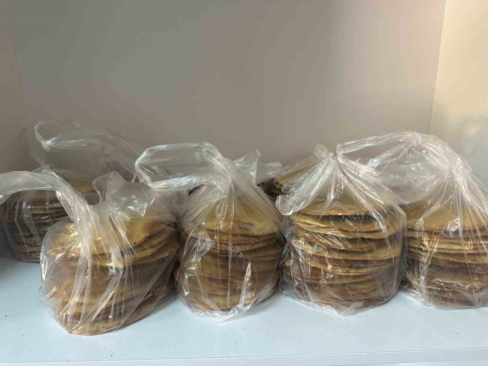 Kadınlar hem kültürlerini yaşatıyor hem de aile ekonomisine katkı sağlıyor