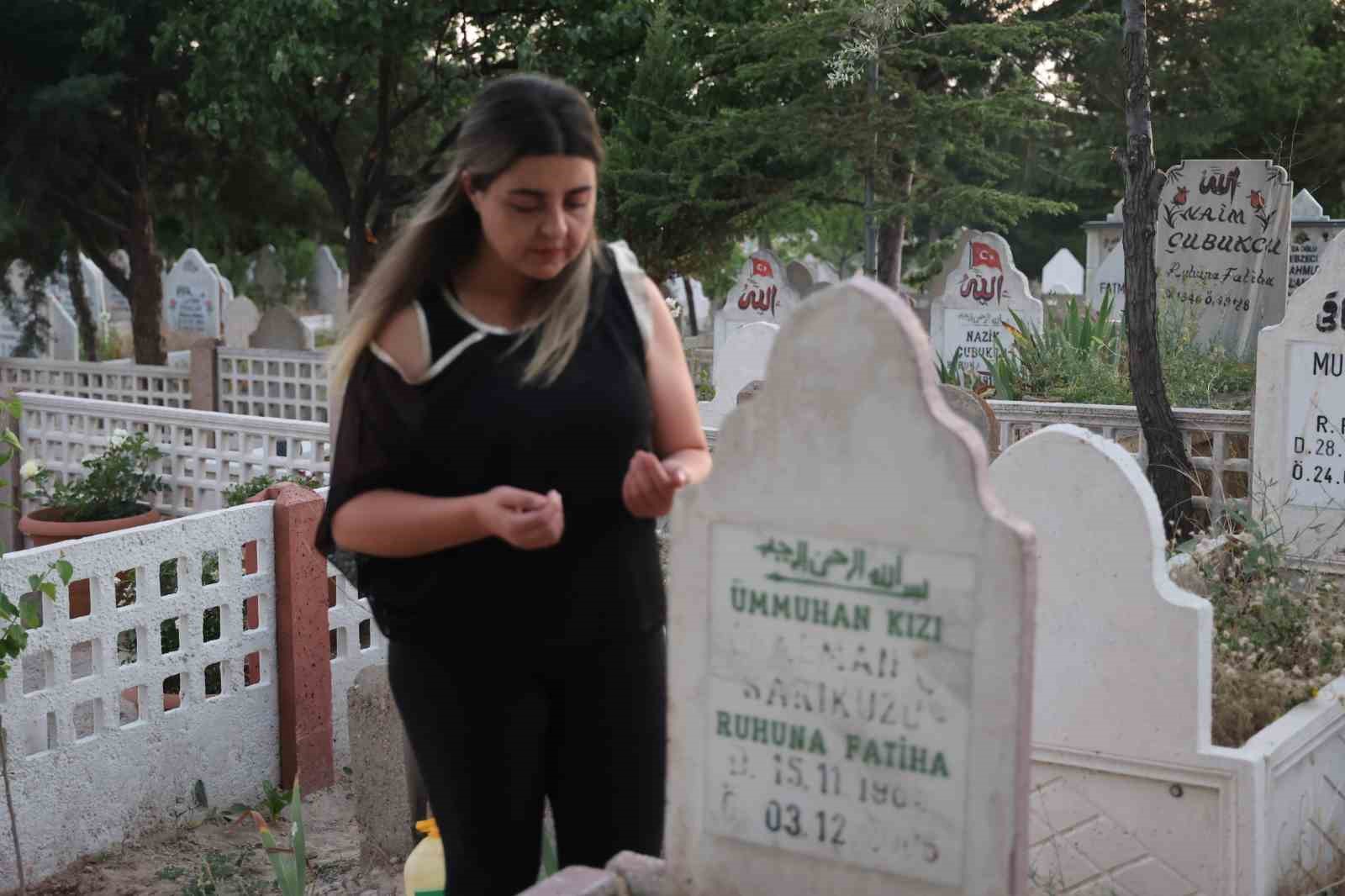 Yaşarken öldü dedikleri genç kadın, 34 yıl sonra gerçek kimliğine kavuştu