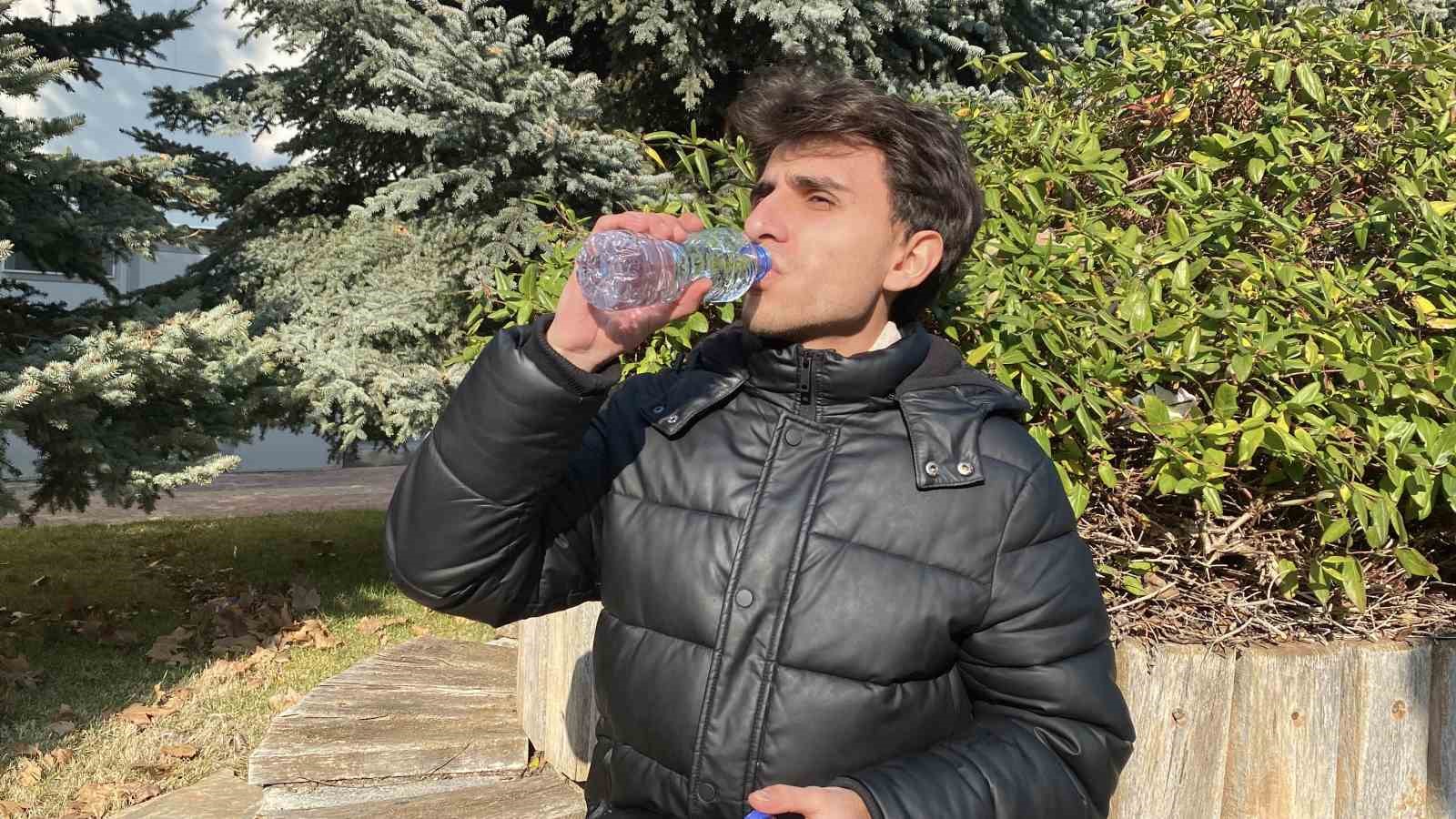 Uzmanı uyardı: Su vücudun vazgeçilmezi