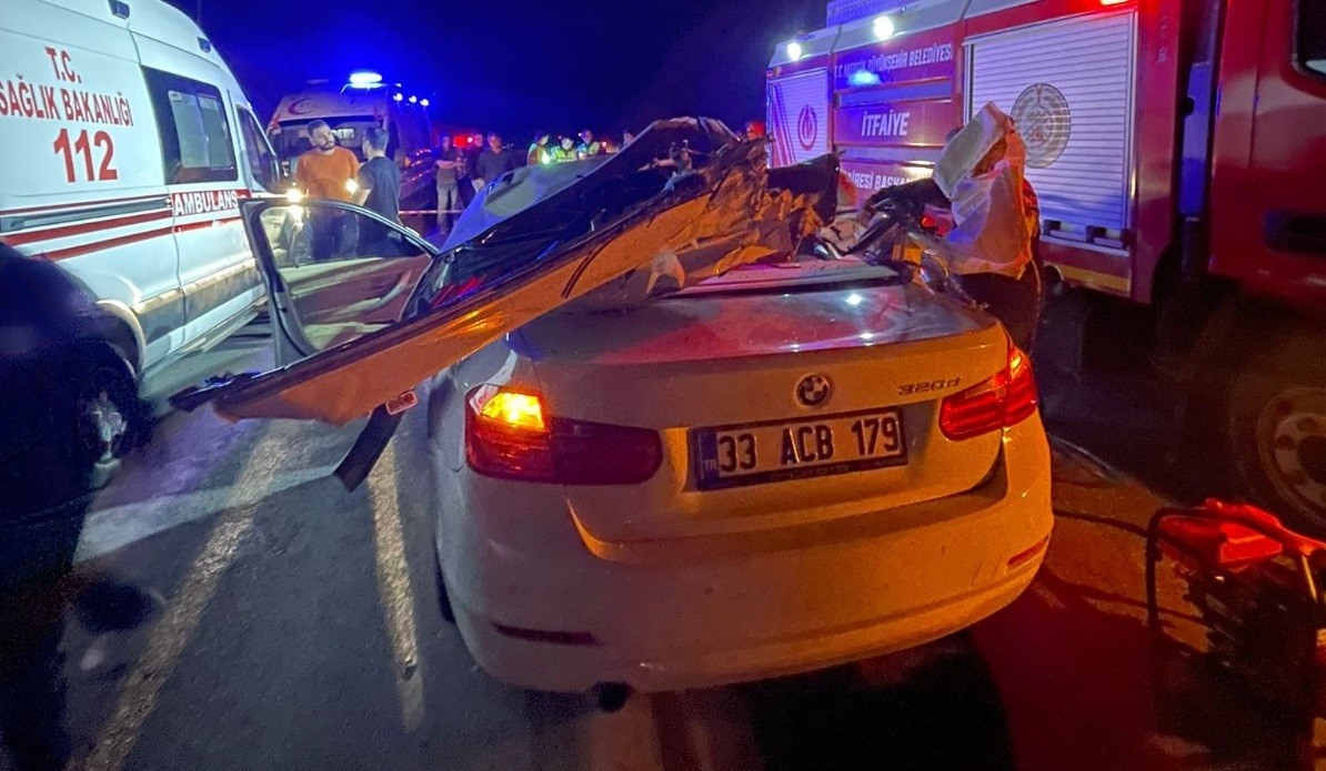 Yaşlı çifti kaza ayırdı: Sürücü yaralandı, kocası hayatını kaybetti