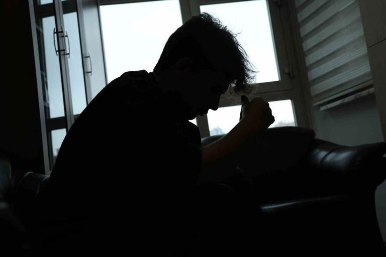 Okuldan uzaklaşan çocuklara dikkat