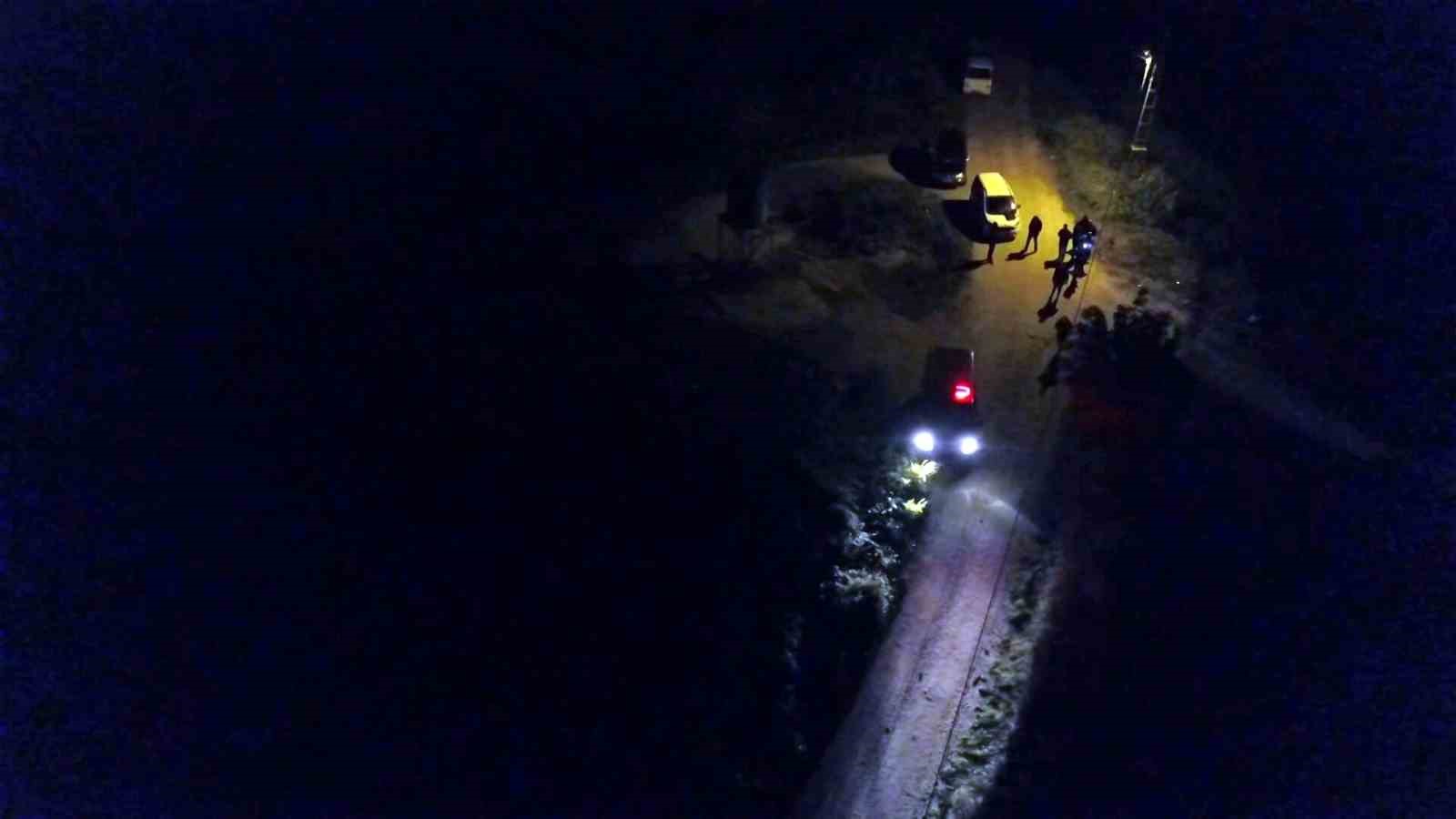 Bir yıllık emekleri çalınmasın diye gece gündüz nöbet tutuyorlar