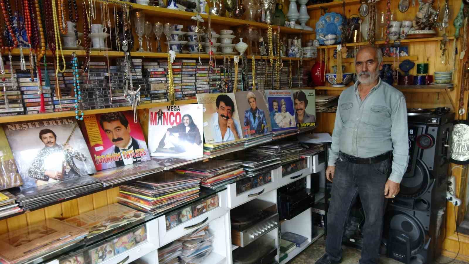 İnsanlar nostaljik müziğe yönelince plak satışları arttı