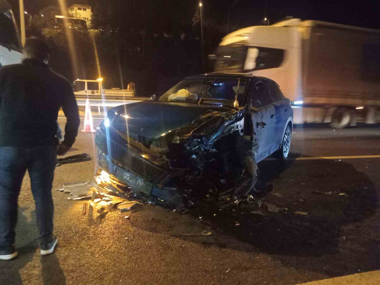 Direksiyon başında kalp krizi geçiren sürücü kaza yaptı: 1 ölü, 1 yaralı