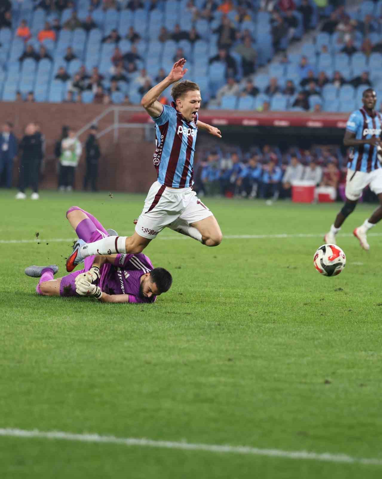 Trendyol Süper Lig: Trabzonspor: 4 - Kayserispor: 0 (Maç sonucu)