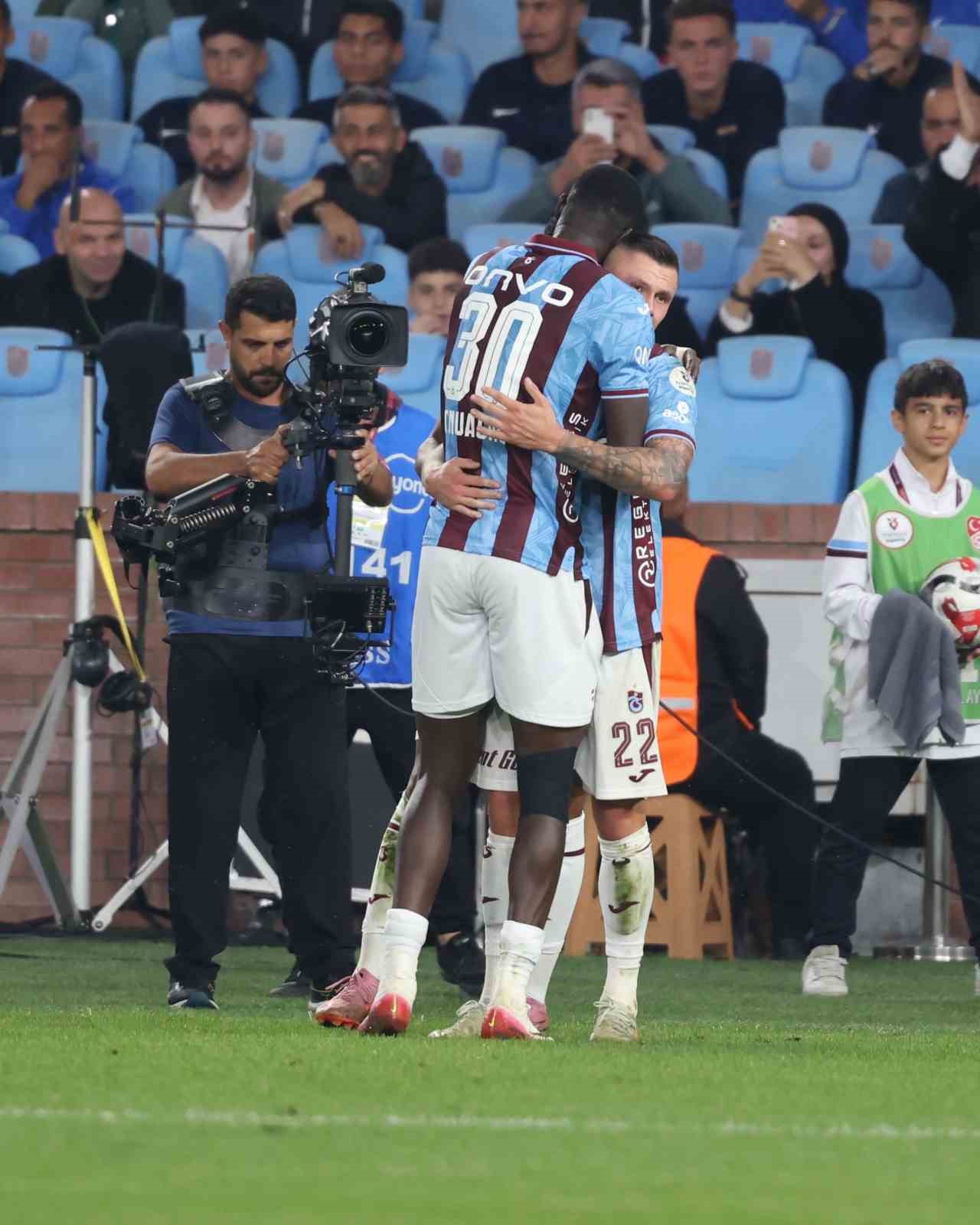 Trendyol Süper Lig: Trabzonspor: 4 - Kayserispor: 0 (Maç sonucu)