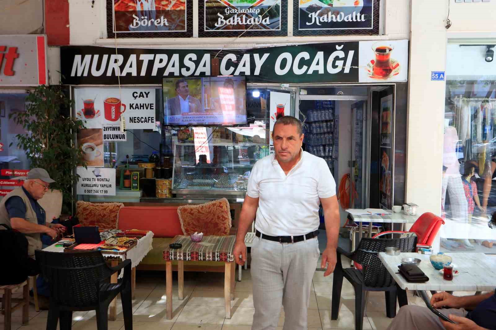 Ehliyet sahibi olabilmek için 48 yaşında okuma-yazma öğrenmeye başladı