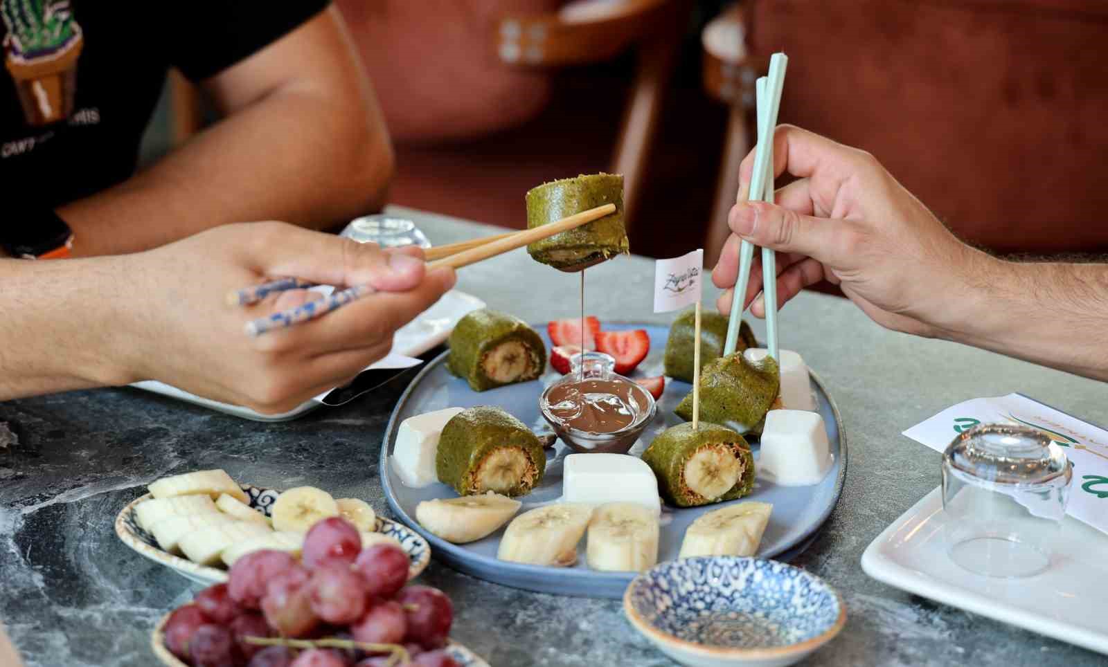 Uzak Doğu’dan gelen müşterilerinden esinlendi, ’Sushi Kadayıf’ yaptı
