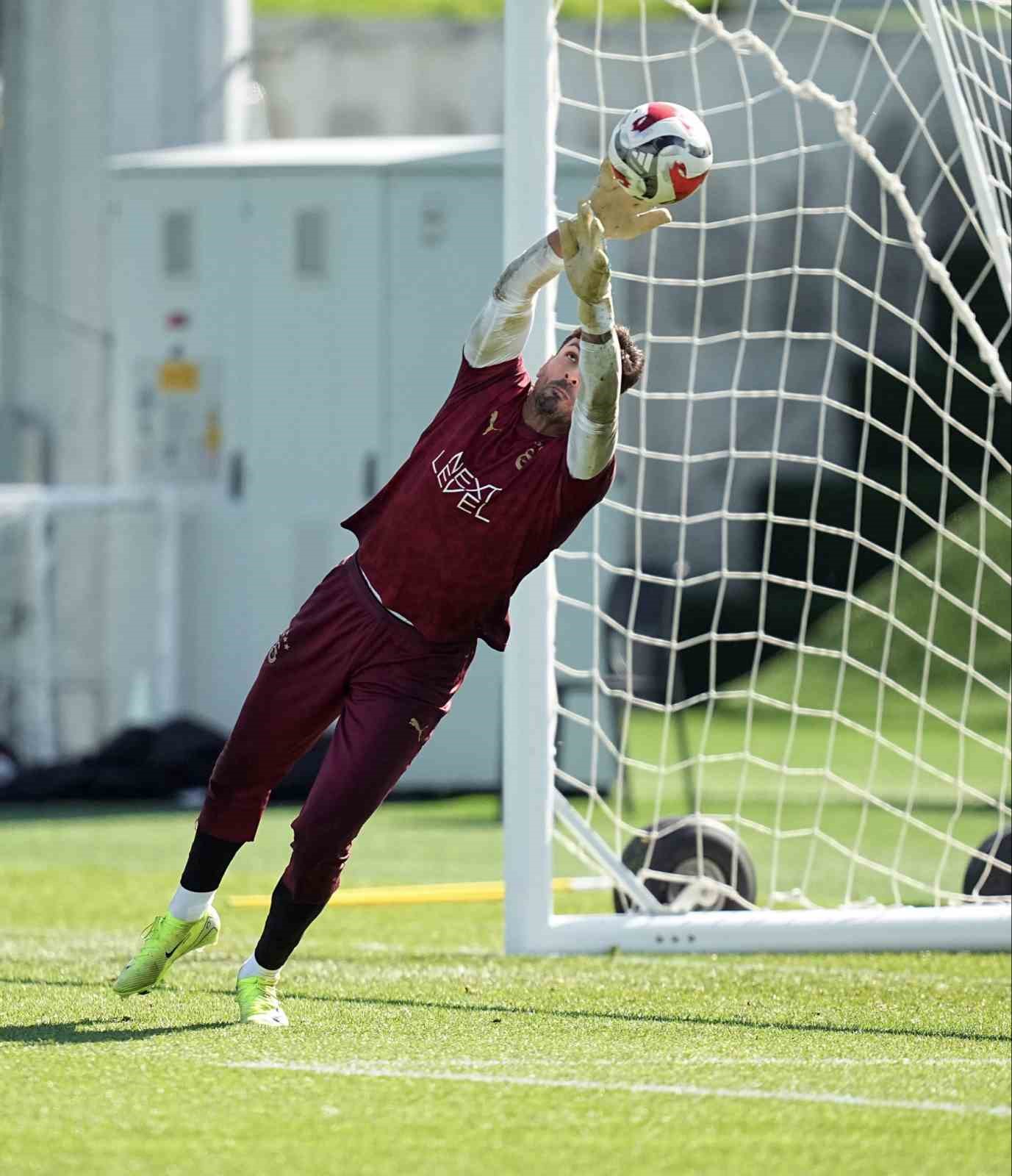 Galatasaray, Başakşehir maçının hazırlıklarını sürdürdü