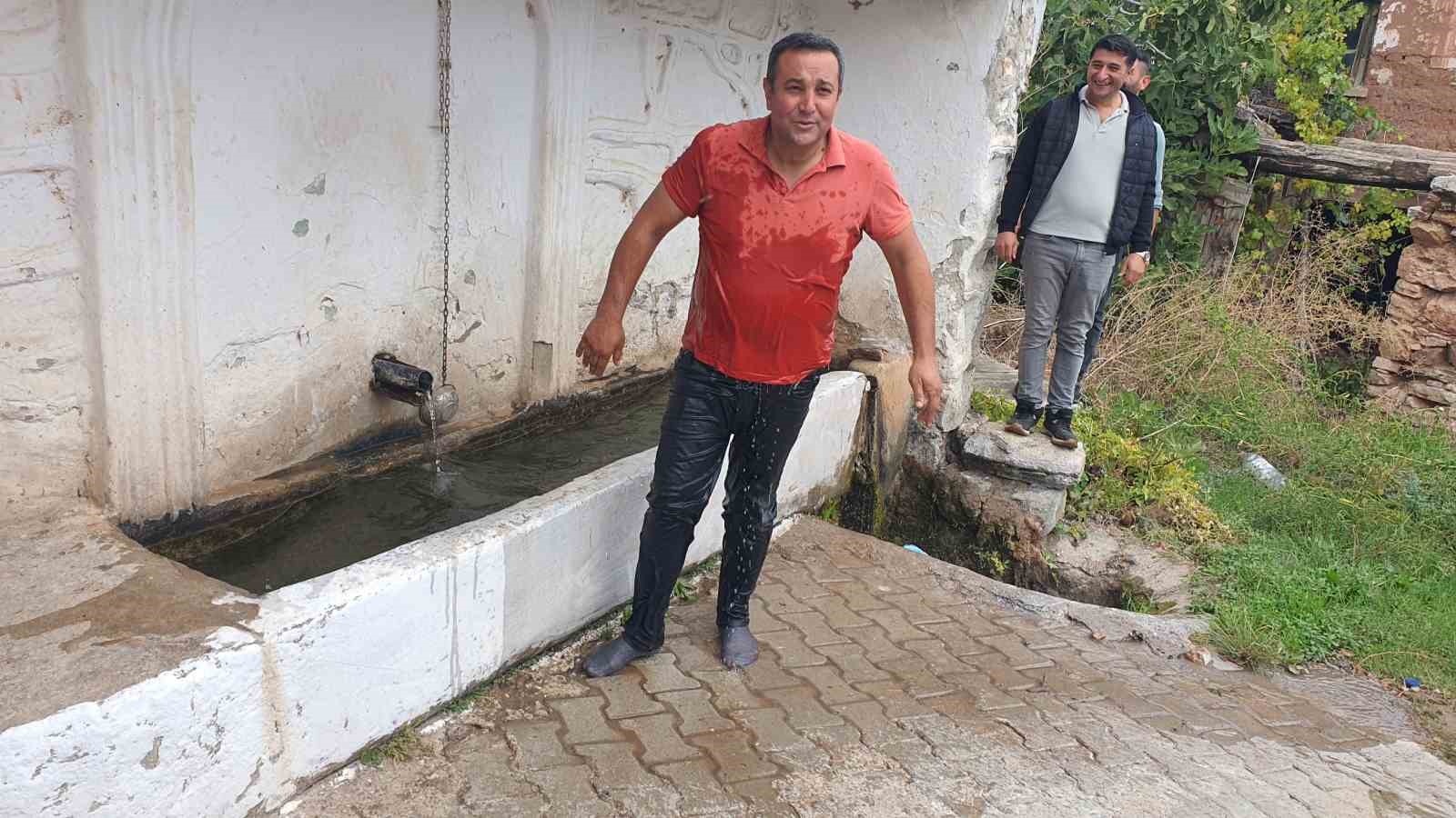 Düğüne geç kalana sulu ceza