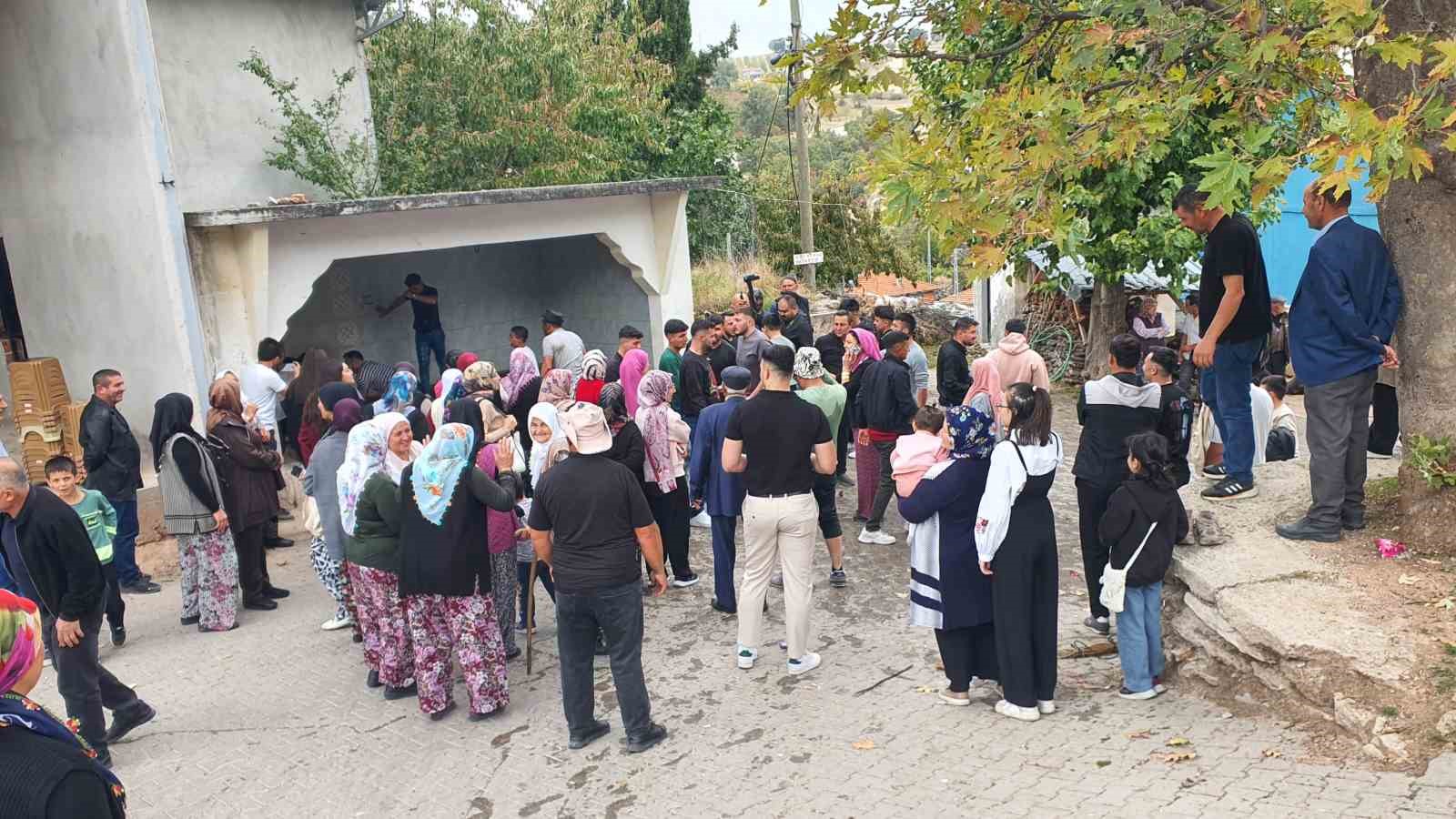 Düğüne geç kalana sulu ceza