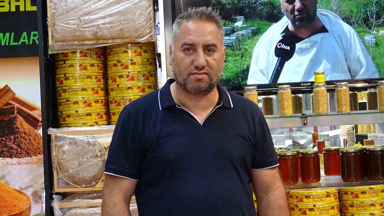 Pandemi sonrası akciğer ve hava kanallarında tahribat oluşan hastalar propolise yöneliyor