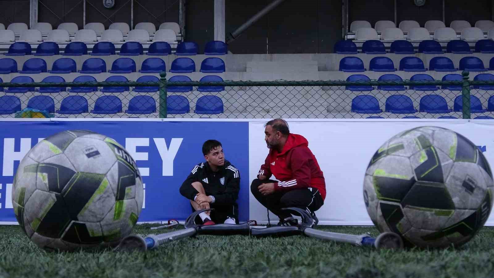 Kazada engelli oldu, futbolla hayata döndü