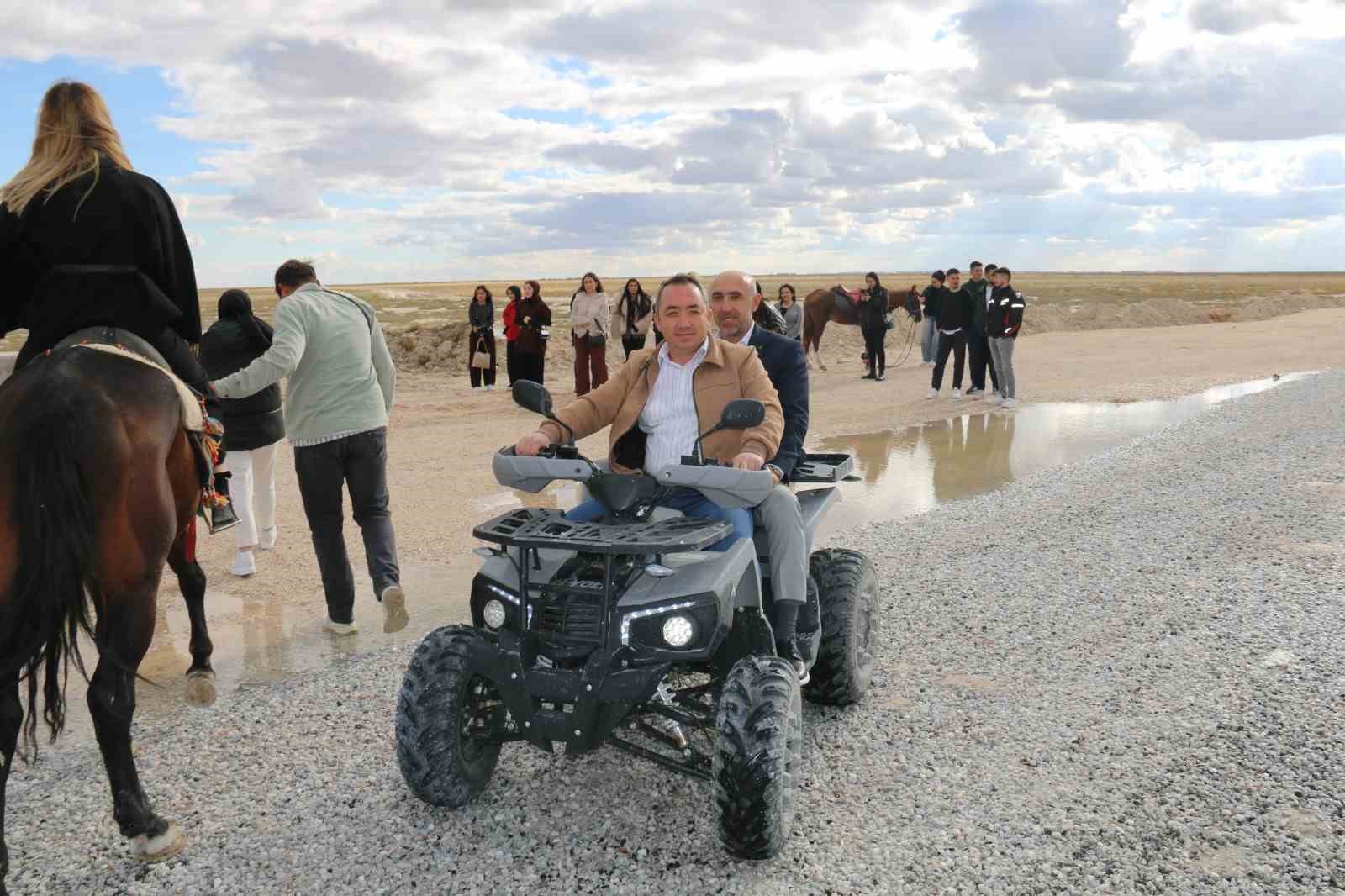 Tuz Gölü’ndeki tuz odaları sağlık turizmine katkı sunuyor