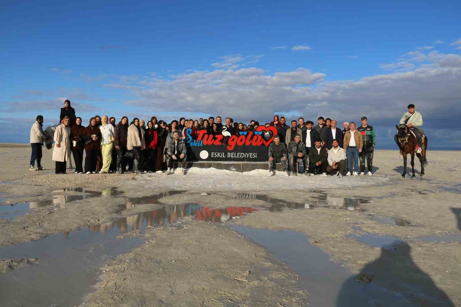 Tuz Gölü’ndeki tuz odaları sağlık turizmine katkı sunuyor