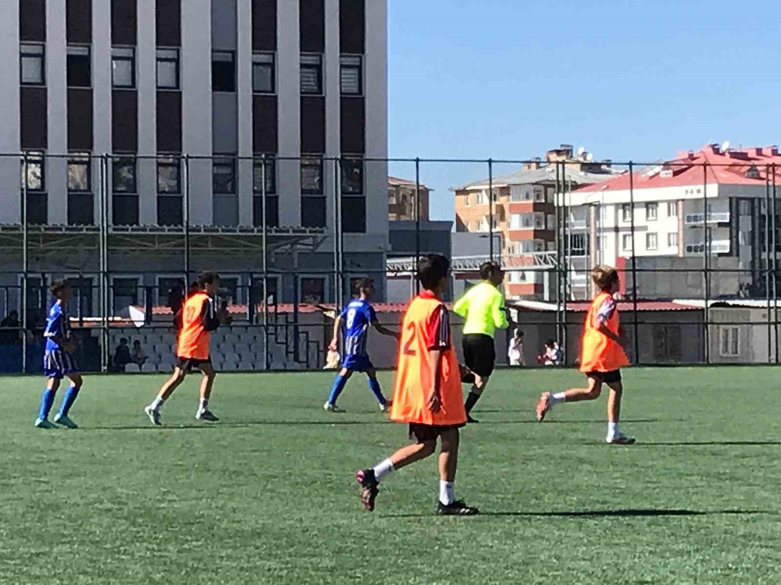 TFF U14 genç milli seçmeleri Van’da yapıldı