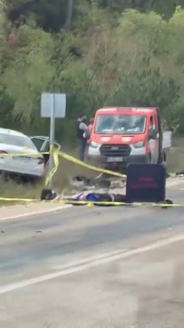 Bursa’da otomobil ile motosiklet kafa kafaya çarpıştı: 1 ölü, 1 yaralı