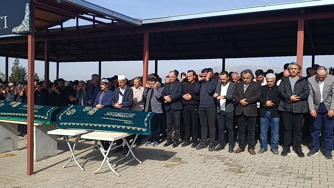 Kahramanmaraş’ta eski koca vahşeti: Eski eş ve kayınvalide yan yana toprağa verildi