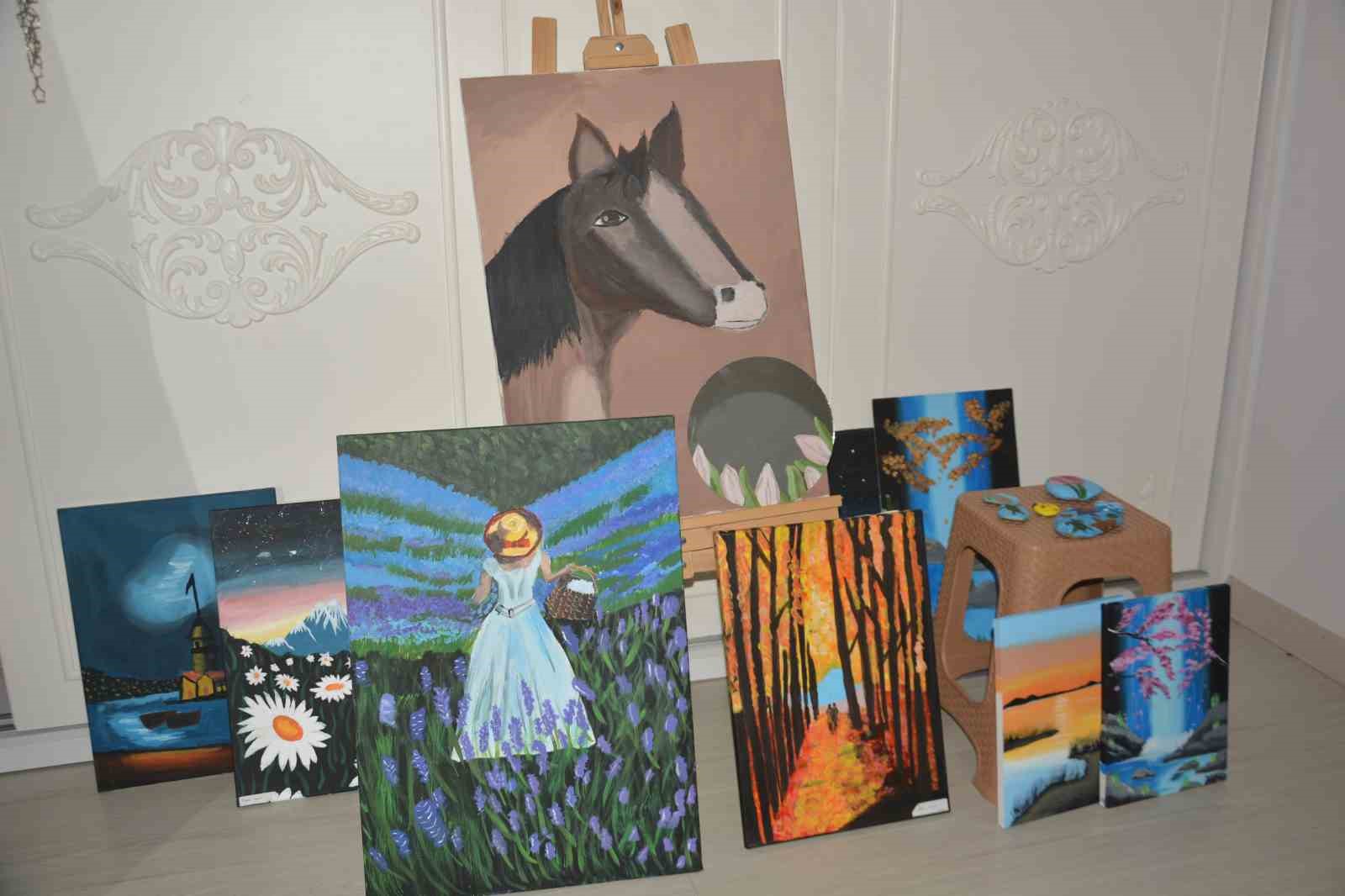 Ordu’da 13 yaşındaki öğrenci, doğadan aldığı ilhamı tuvallere yansıtıyor