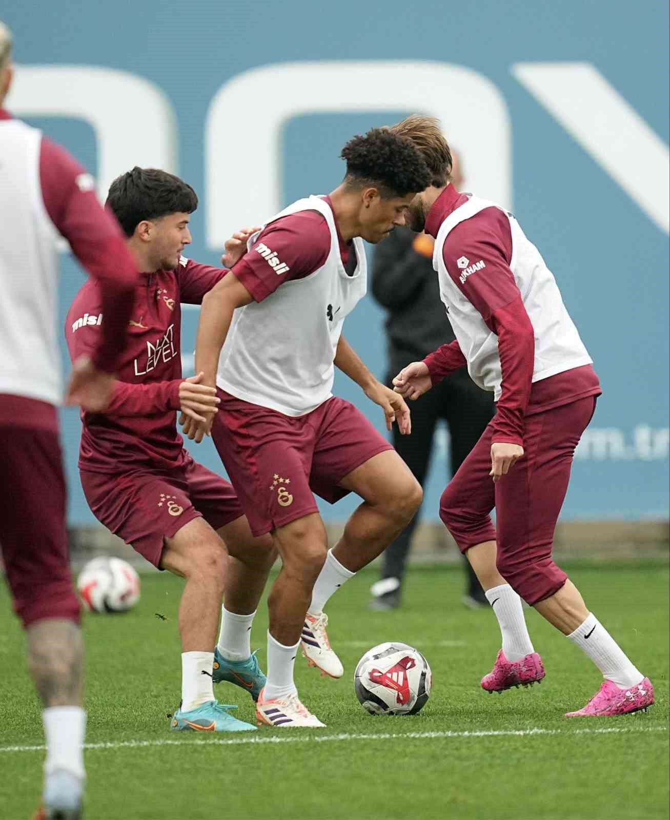 Galatasaray, Başakşehir maçı hazırlıklarına devam etti