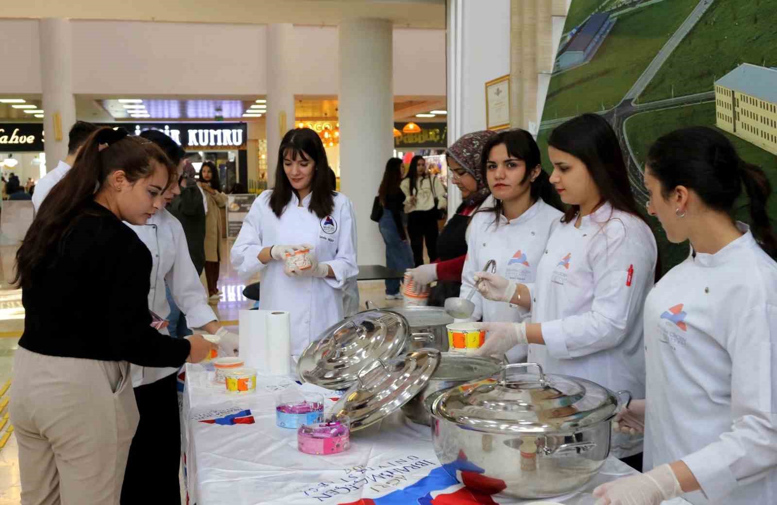 Ağrı’da öğrenciler yöresel lezzet 