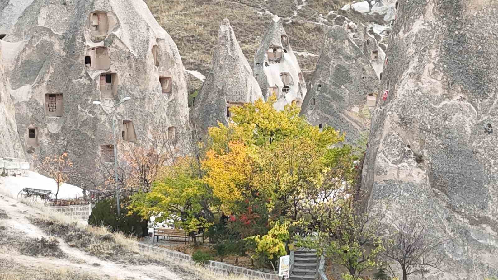 Kapadokya’daki renk cümbüşü dron ile görüntülendi
