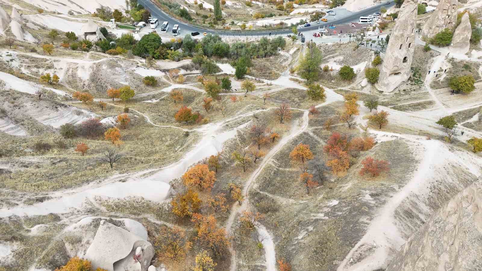 Kapadokya’daki renk cümbüşü dron ile görüntülendi