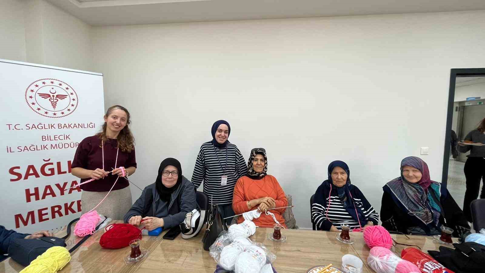 Alzheimera karşı örgü örüyorlar