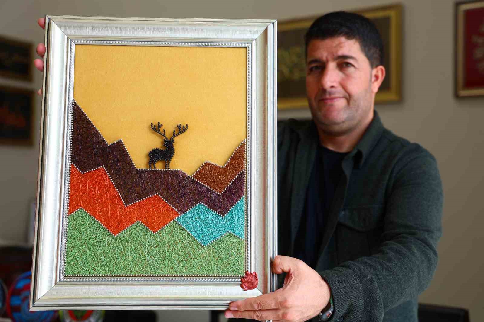 Hobisini sanata dönüştürdü, 500’ü aşkın eseriyle Türkiye’nin sayılı filografi ustalarından biri oldu