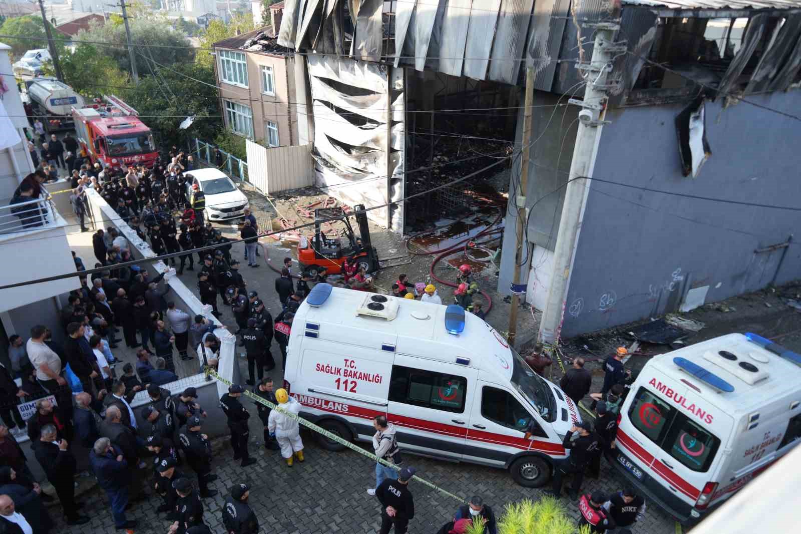 6 kişiye mezar olan yangına ilişkin 3 gözaltı kararı