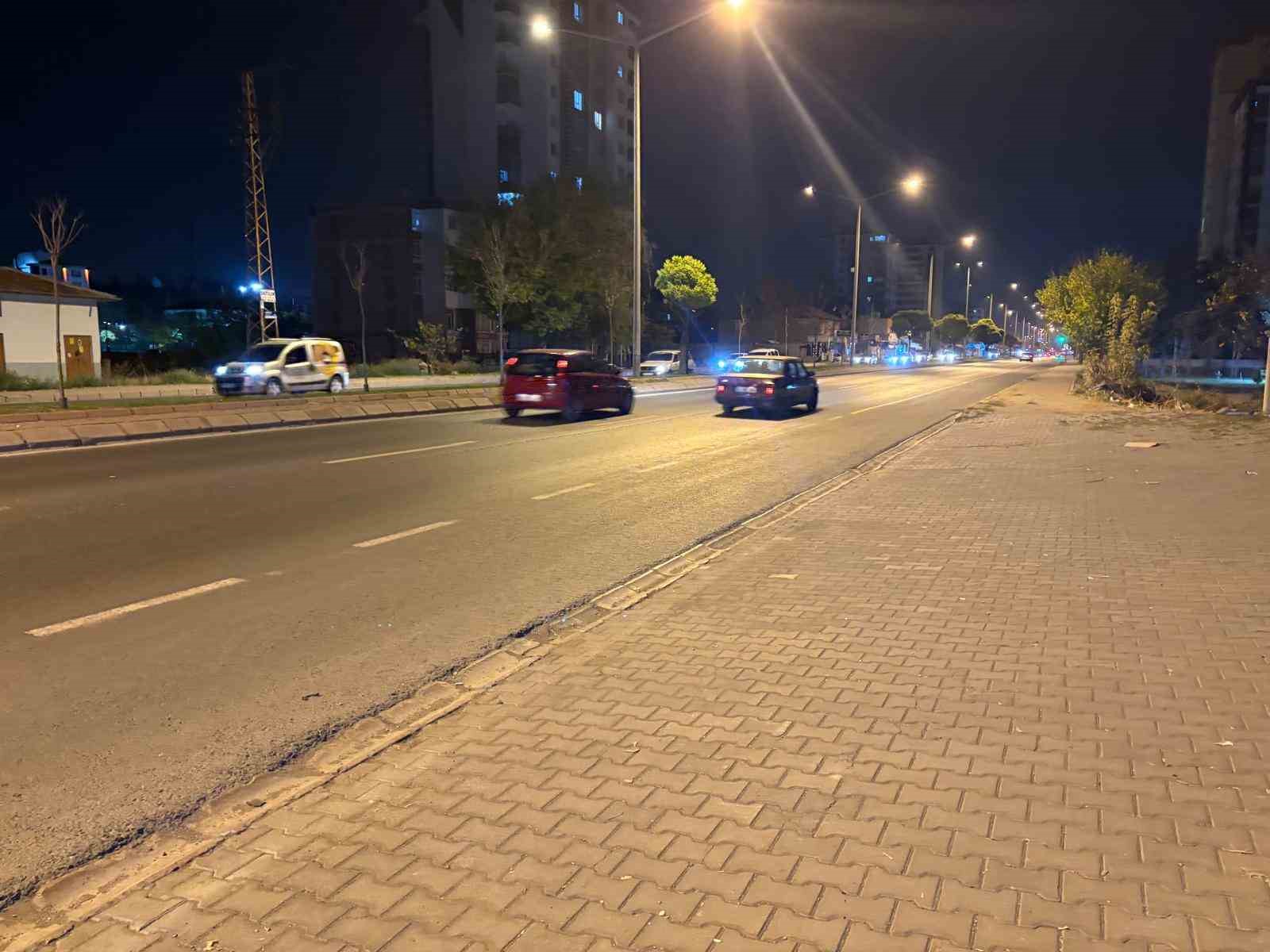 Lise öğrencisi doğum gününden 2 gün sonra otomobilin çarpması sonucu hayatını kaybetti