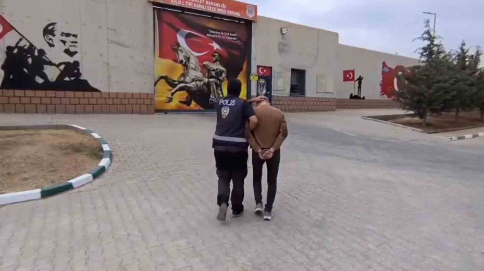 Defne’de 12 yıldır firari olarak aranan şahıs yakalandı