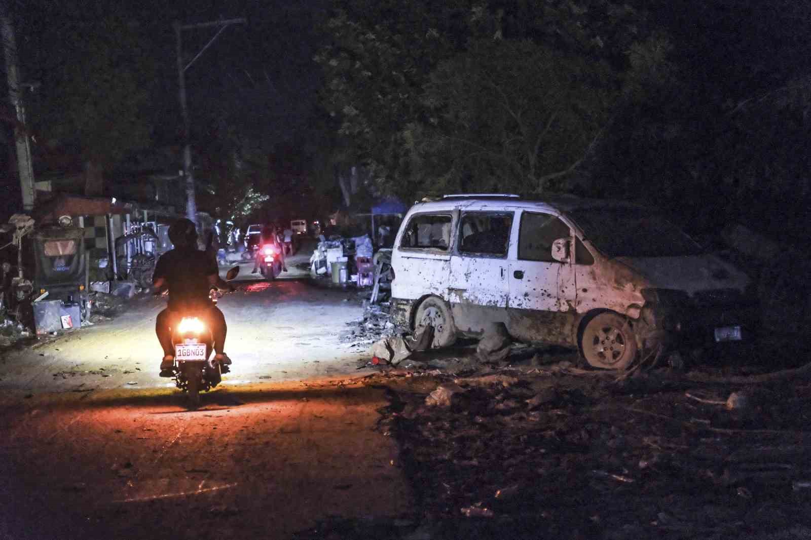 Vietnam’ı vuran Kalmaegi Tayfunu’nda 5 kişi hayatını kaybetti